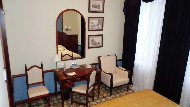 Garni Hotel Μινσκ 3*,